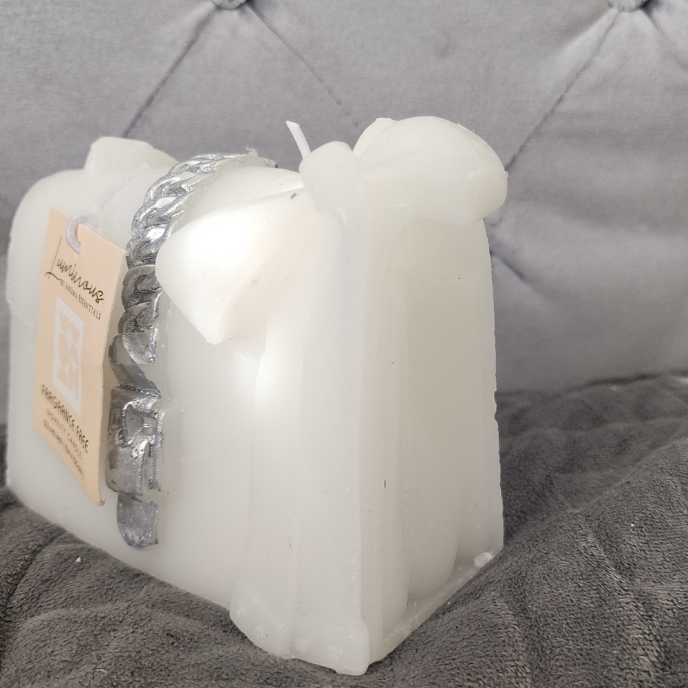 Luminous by aroma esscentials
